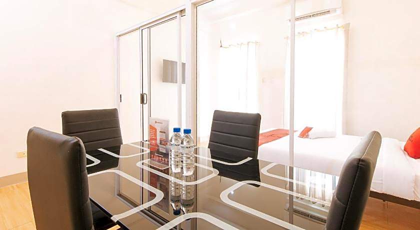 RedDoorz Plus @ Alpina Heights Paranaque