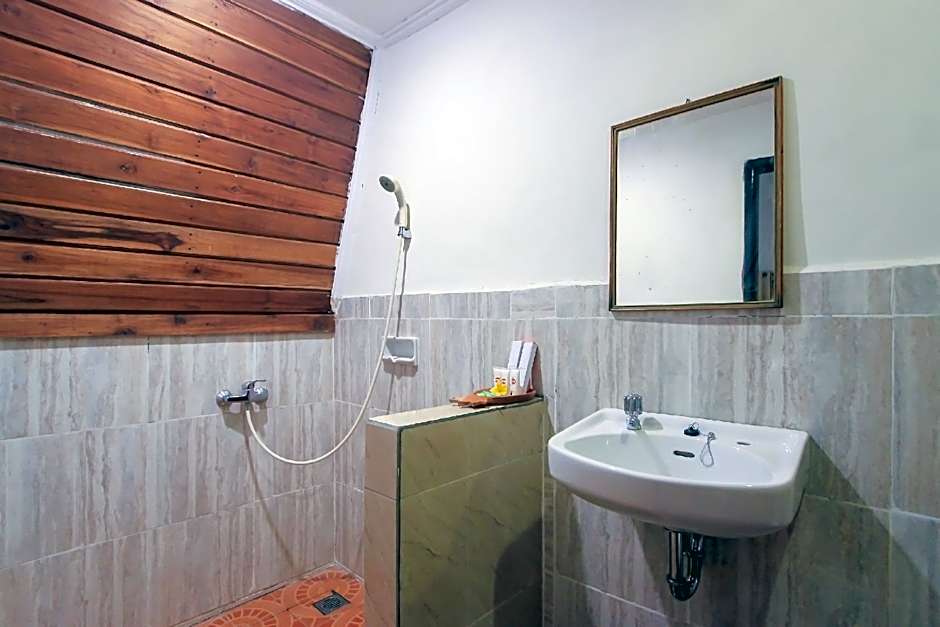 OYO 997 Ocean 2 Bungalows