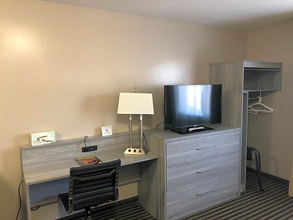 DuPont Suites - Louisville
