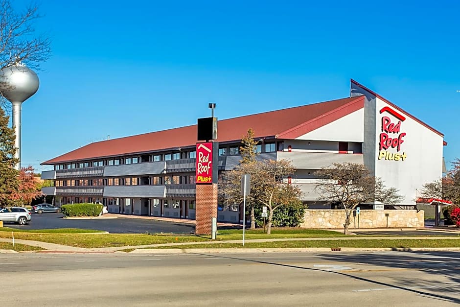 Red Roof PLUS+ Chicago - Hoffman Estates