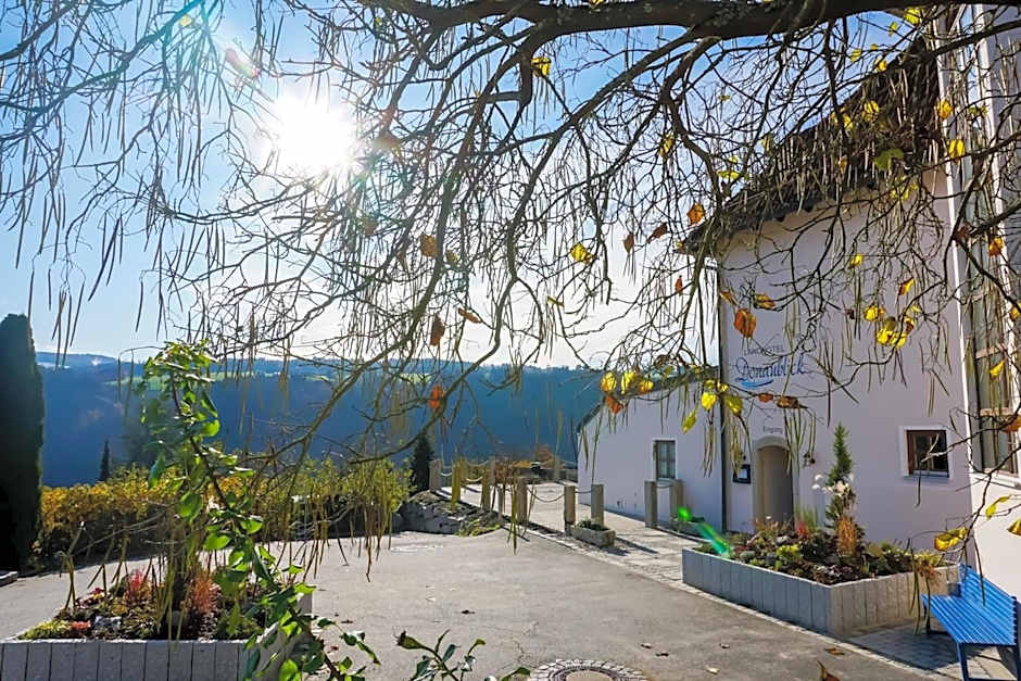 Landhotel Donaublick