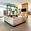 Holiday Inn and Suites McKinney - Allen By IHG