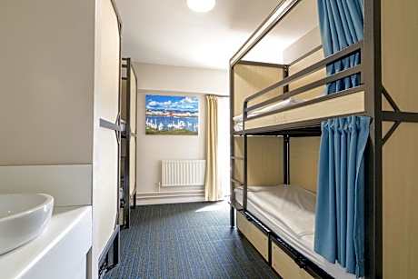 3 Bed Private Room En Suite