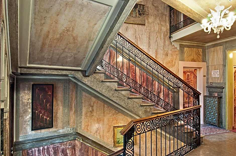 Hotel La Fenice et Des Artistes