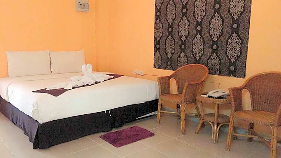 Ploy Puu Residence