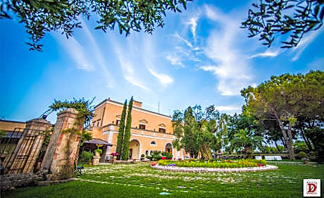 Relais Reggia Domizia