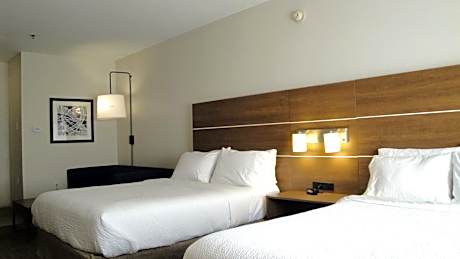 Queen Suite with Two Queen Beds