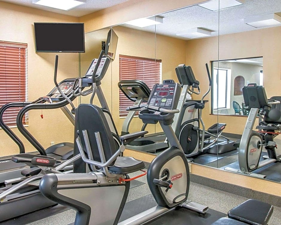Quality Inn & Suites Niles