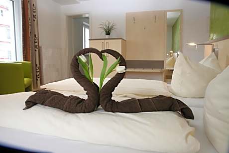 Goldener Schlüssel mit Gästehaus Sina