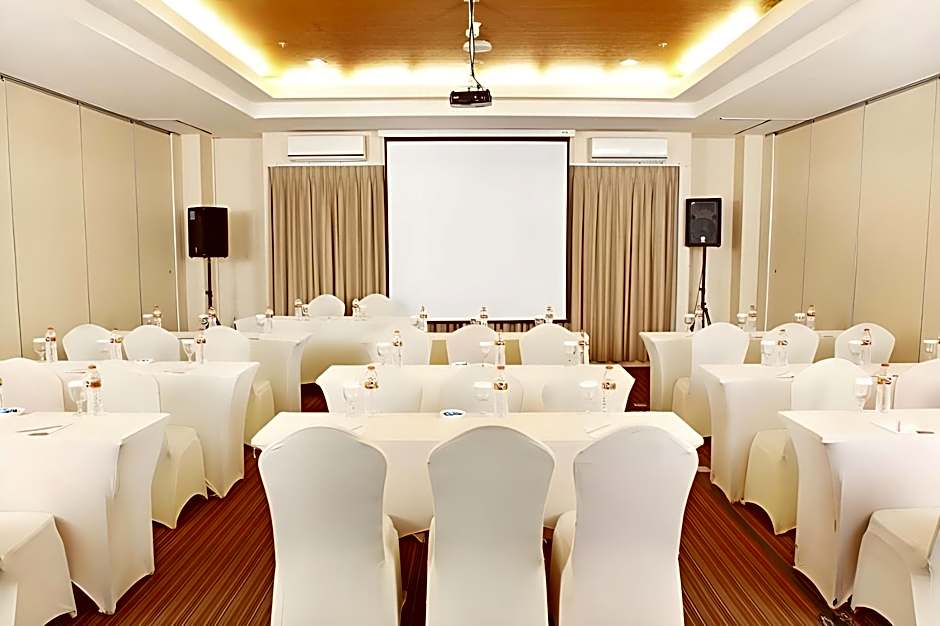 Luxury Malioboro Hotel