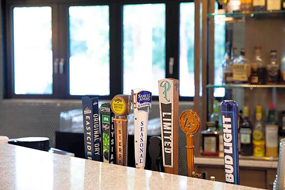 Hotel Indigo Mount Pleasant By IHG