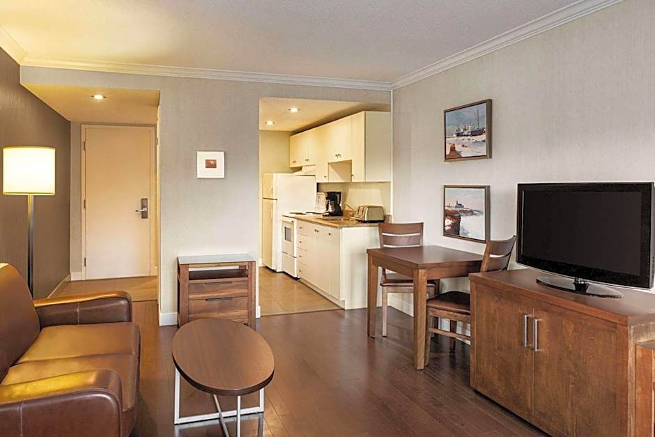 Atlantic Host Hotel, Trademark Collection by Wyndham