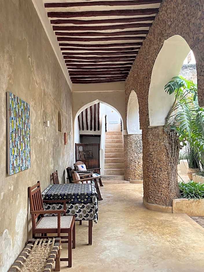 Subira House