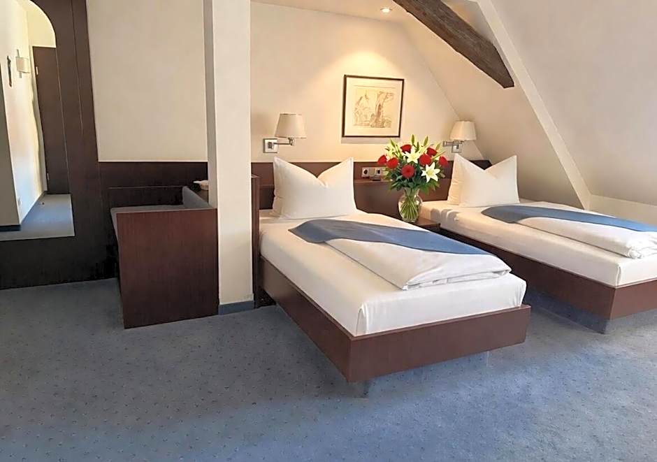 Photo 1 of 2 of Standard 2 Beds