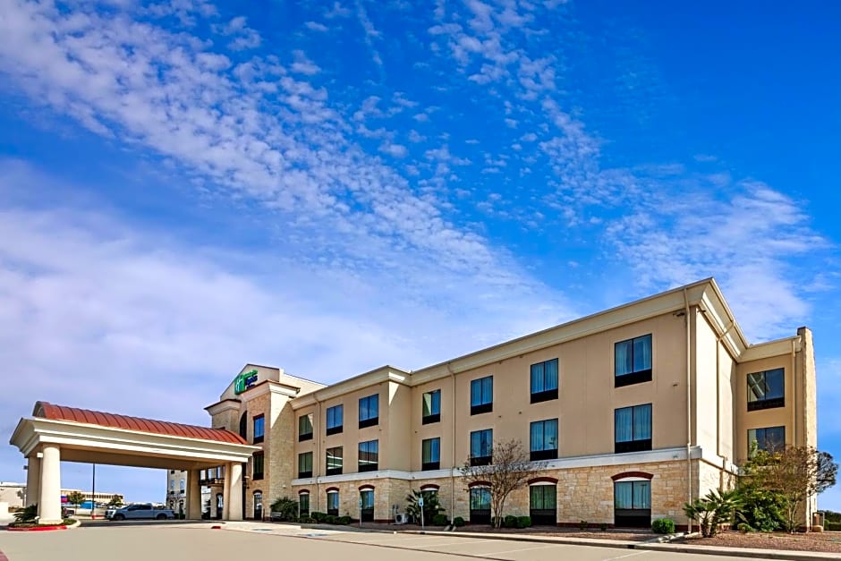 Holiday Inn Express Hotel & Suites Floresville, an IHG Hotel