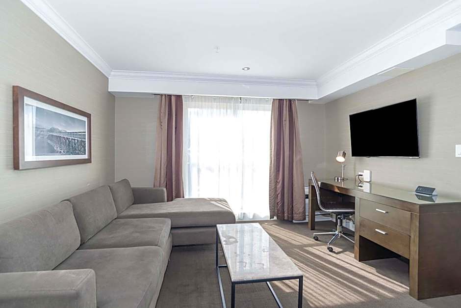 Sandman Signature Kamloops Hotel