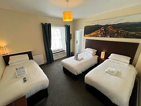 Triple Room with Shower