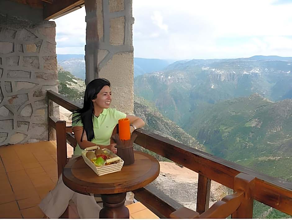 Hotel Divisadero Barrancas