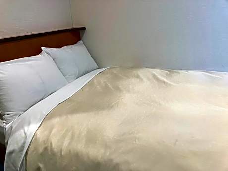 Double Room with Small Double Bed - Smoking