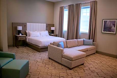 Deluxe King Grand Centennial