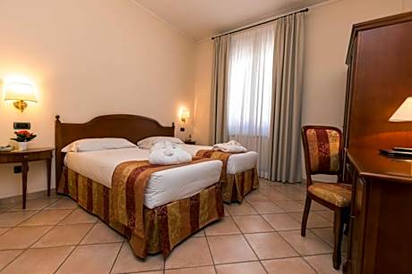 Comfort Single Room