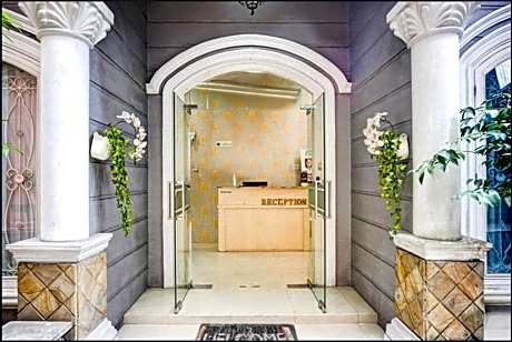 Hotel O Medan City Near Lapangan Benteng Formerly Ralica Residence