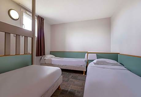 Classic Quadruple Room
