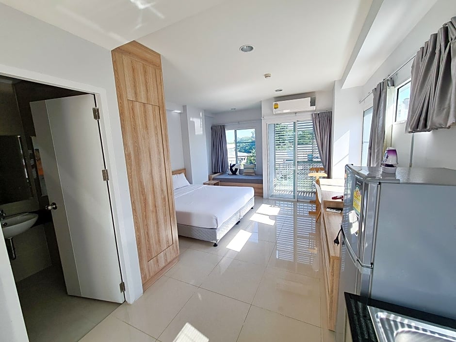 Des Res Hotel and Residence