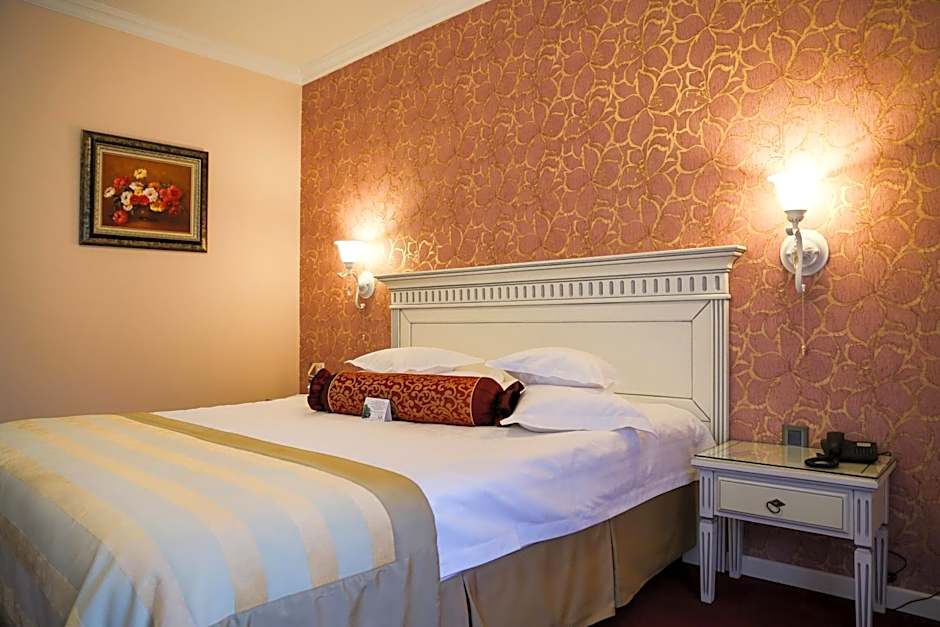 Hotel Foisorul cu Flori