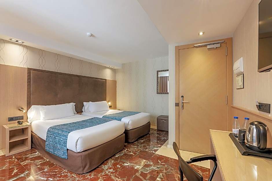 Photo 1 of 18 of Double Room for 1 Adult and 1 Child