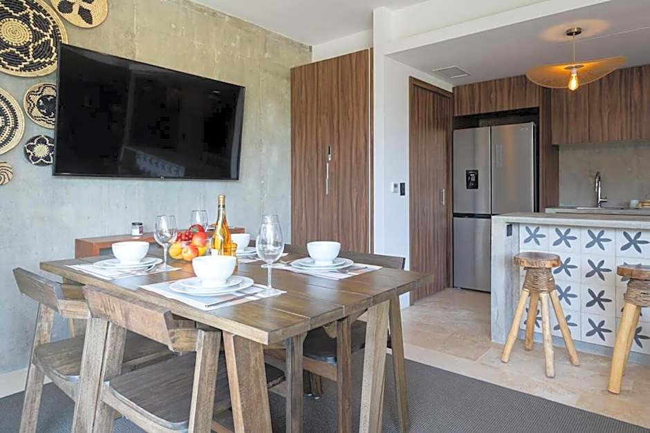 Ideal Location with Cenote Pools Gym Restaurant