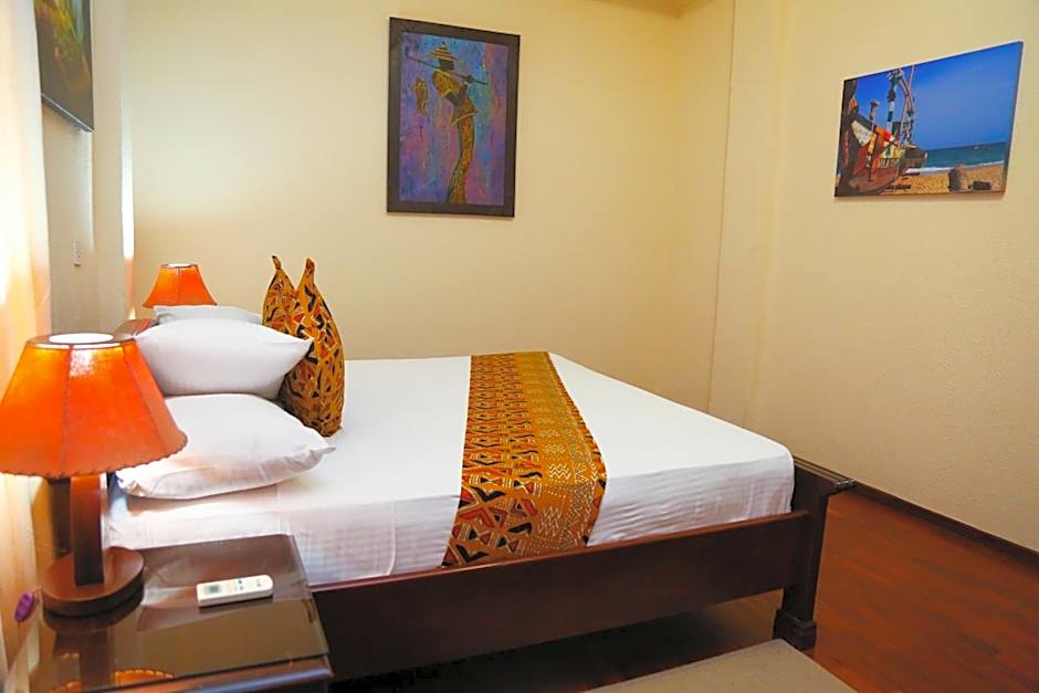 Coconut Grove Regency Hotel