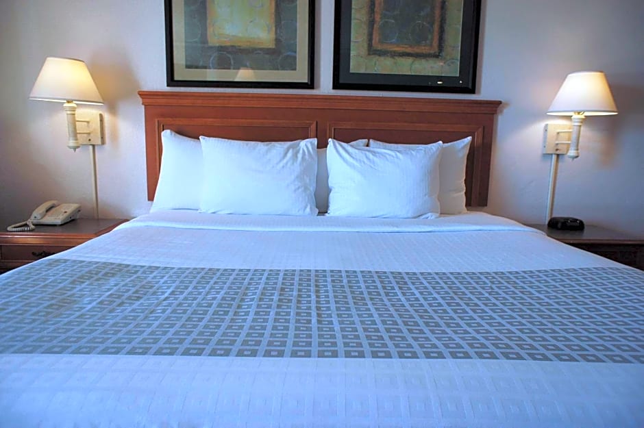 La Quinta Inn by Wyndham Albuquerque Airport