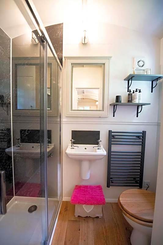 Thompson Hall Retreat