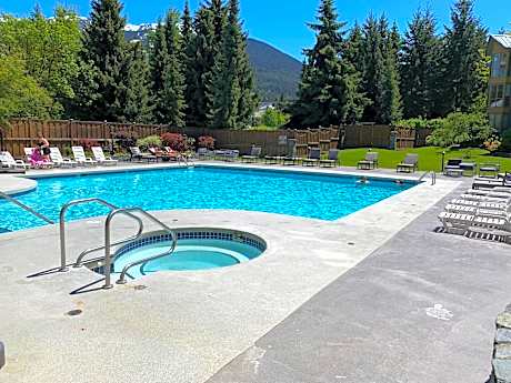 Cascade Lodge Whistler with brand new heat & air conditioning pump, front desk check in services, ski valet service, bike storage room, boot & glove dryer, 2 hot tubs, year round heated swimming pool, gym, sauna, change rooms & showers, WIFI & cable TV