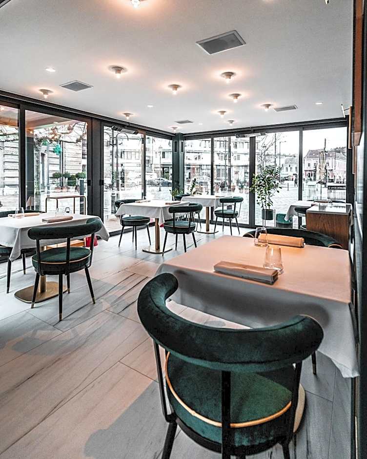 Room42 - Suites & Apartments