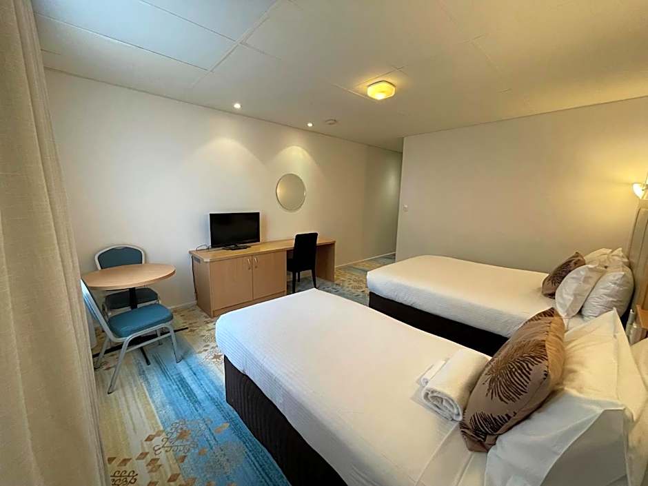 Haven Marina Glenelg