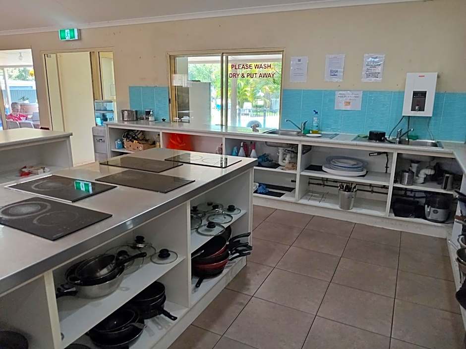 Flashpackers Hervey Bay Hostel