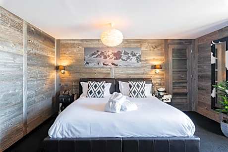 Deluxe Double or Twin Room with Balcony