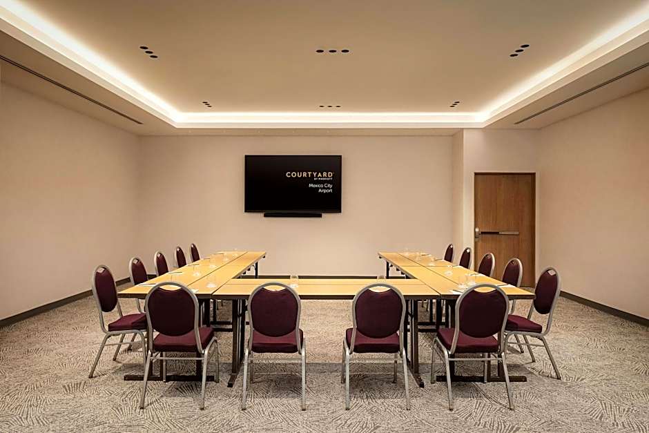 Courtyard by Marriott Mexico City Airport