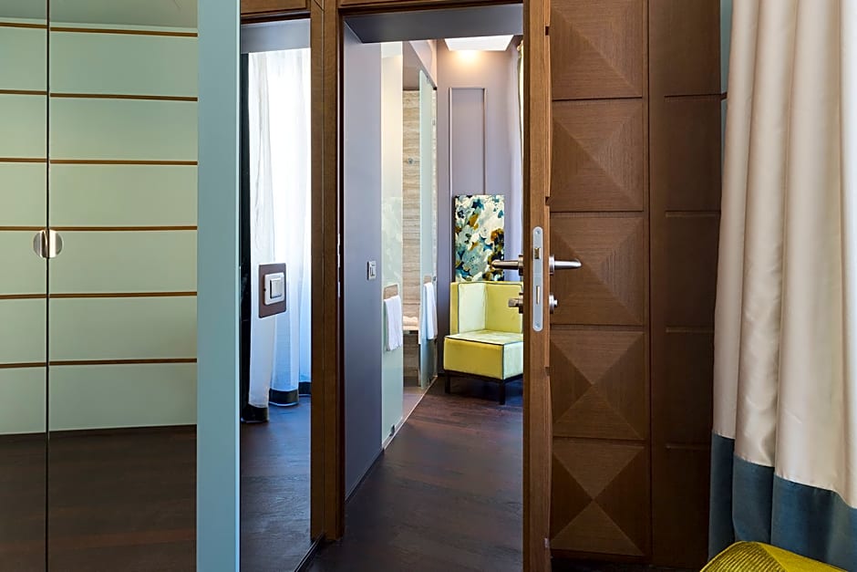 Stendhal Luxury Suites