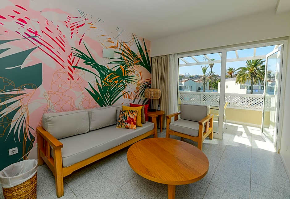 Hotel LIVVO Koala Garden