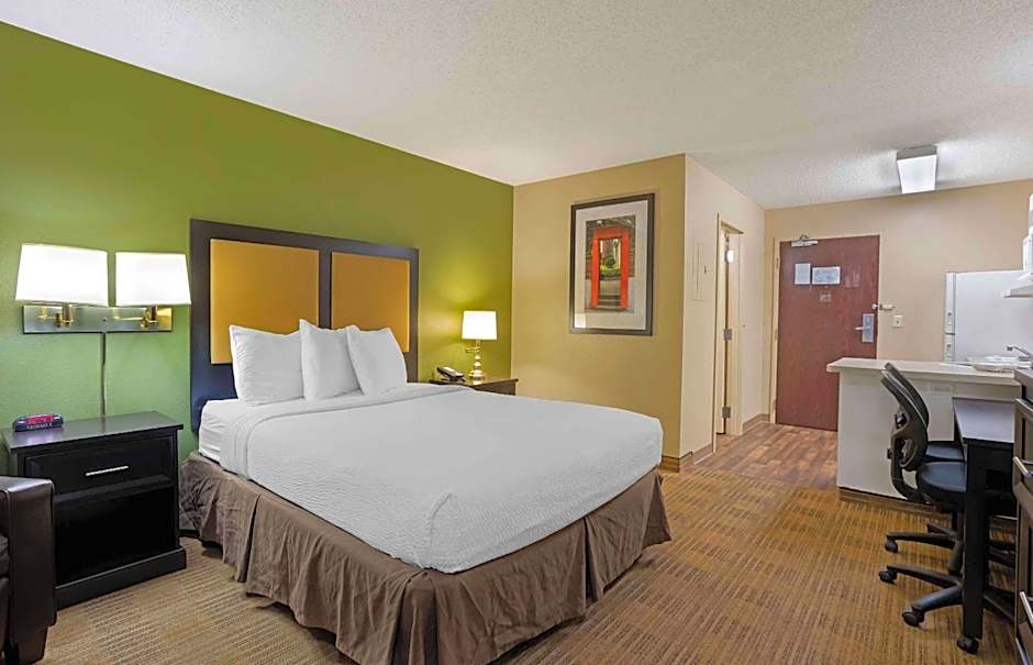 Extended Stay America Select Suites - Springfield - South