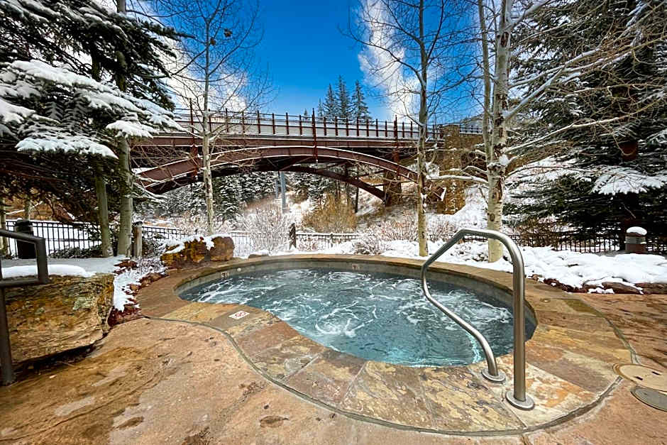 Lion Square Lodge