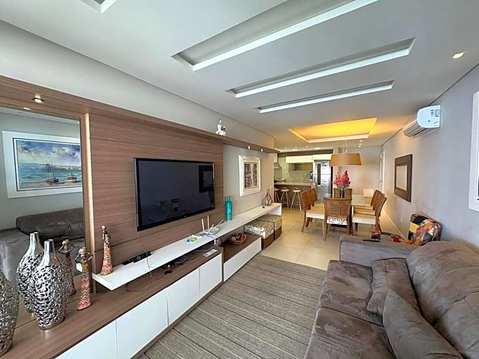 cód 55 - Apartamento no melhor condomínio da praia