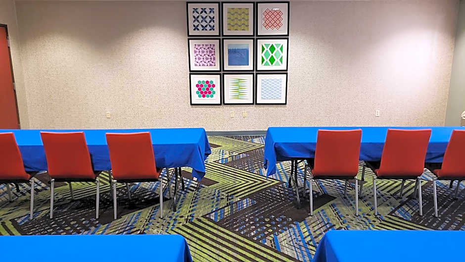 Holiday Inn Express Hotel and Suites Weslaco By IHG