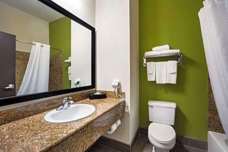 Queen Suite with Two Queen Beds - Non-Smoking