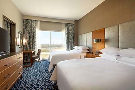 Two-Room Queen Suite with Two Queen Beds