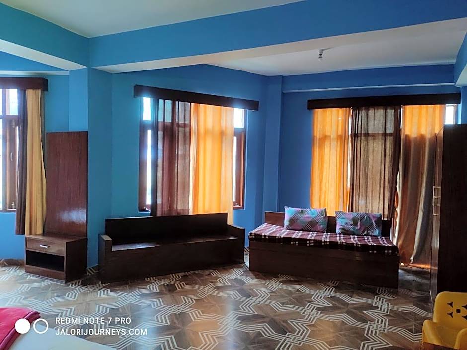 Photo 1 of 6 of Suite