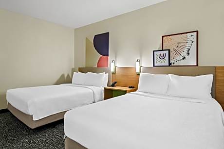 Queen Room with Two Queen Beds and Accessible Tub - Mobility and Hearing Access